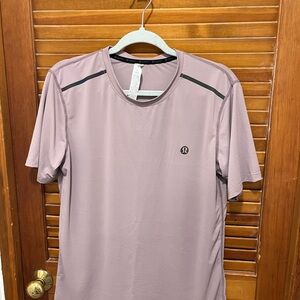 lululemon athletica Men's Mauve Short Sleeve Tee